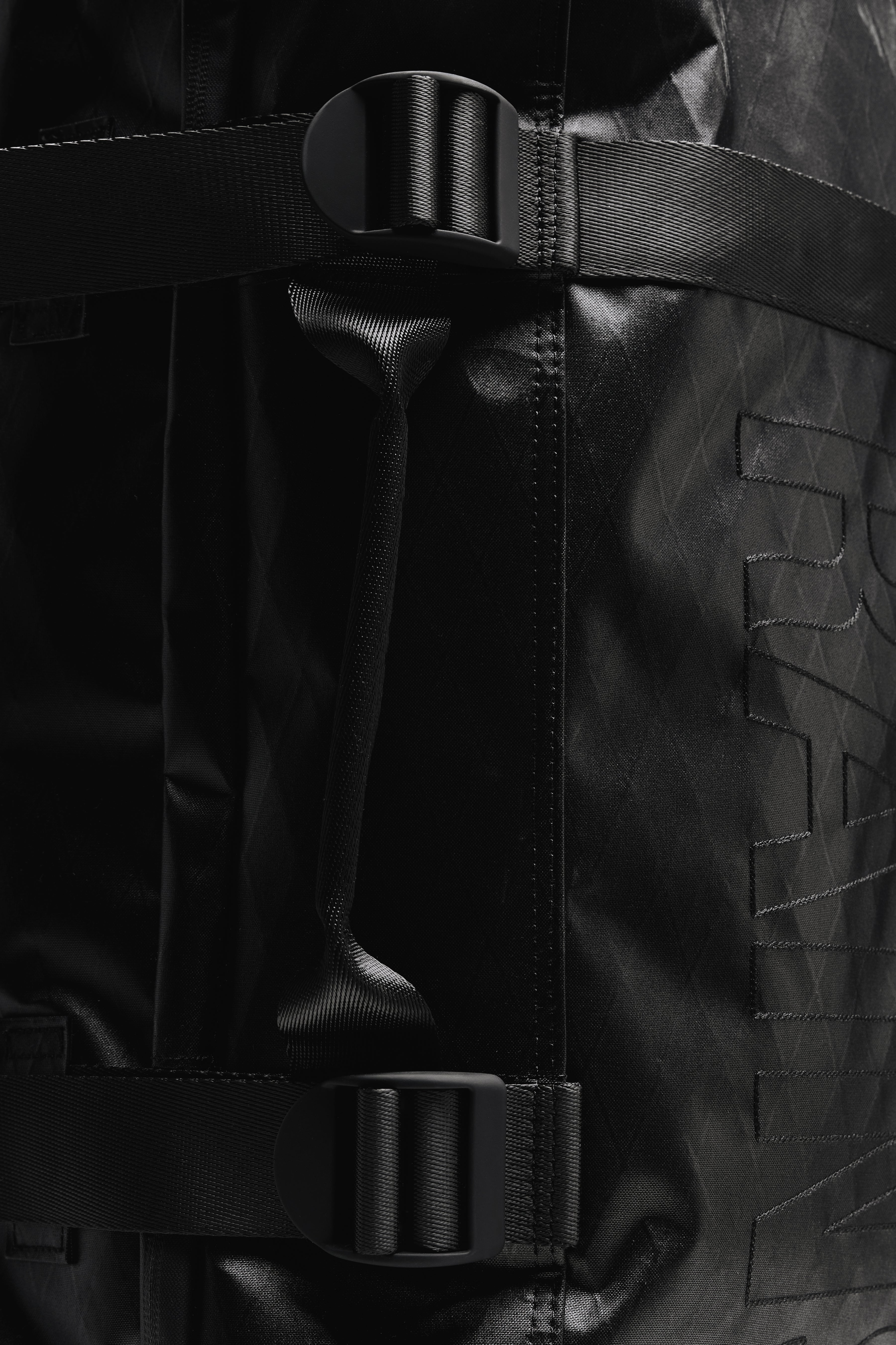 RAINS TexXel Cabin Bag Jet Black 35L H55 x D20 x W31 cm Cabin