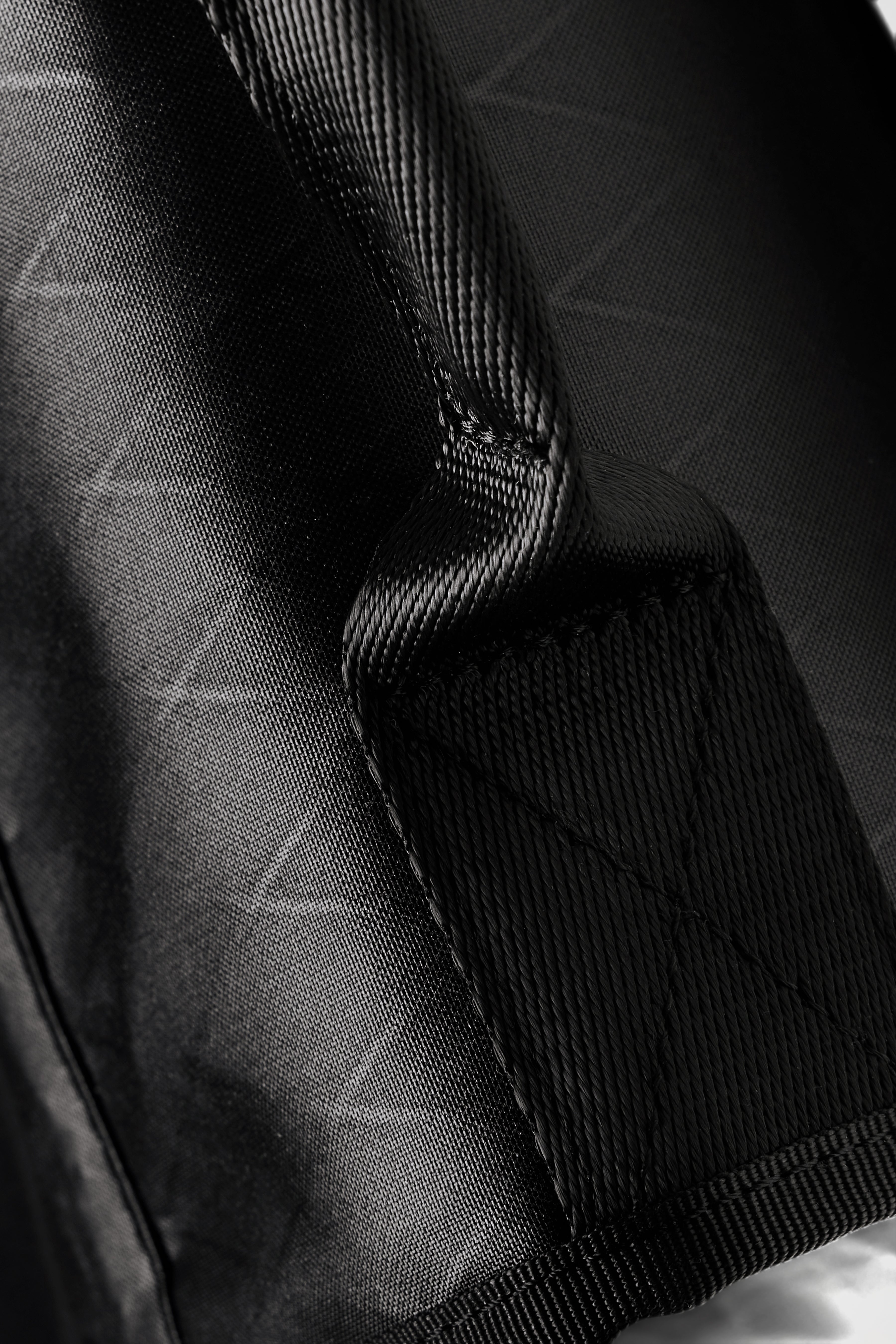 RAINS TexXel Wash Bag Jet Black 5.50L H16 x D12 x W27 cm Wash Bag