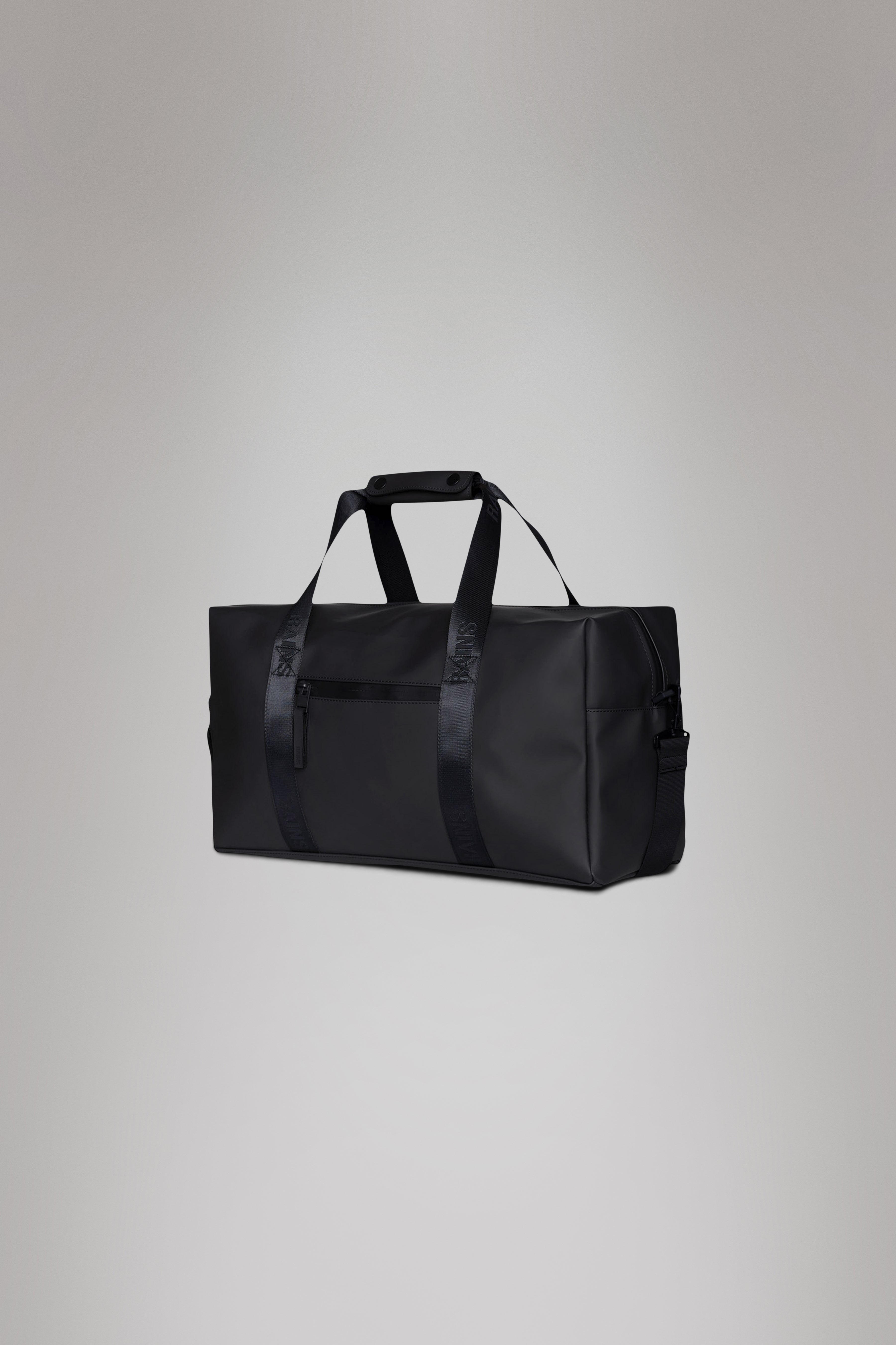 RAINS Trail Gym Bag Black 26L H25 x D22 x W48.50 cm Weekender