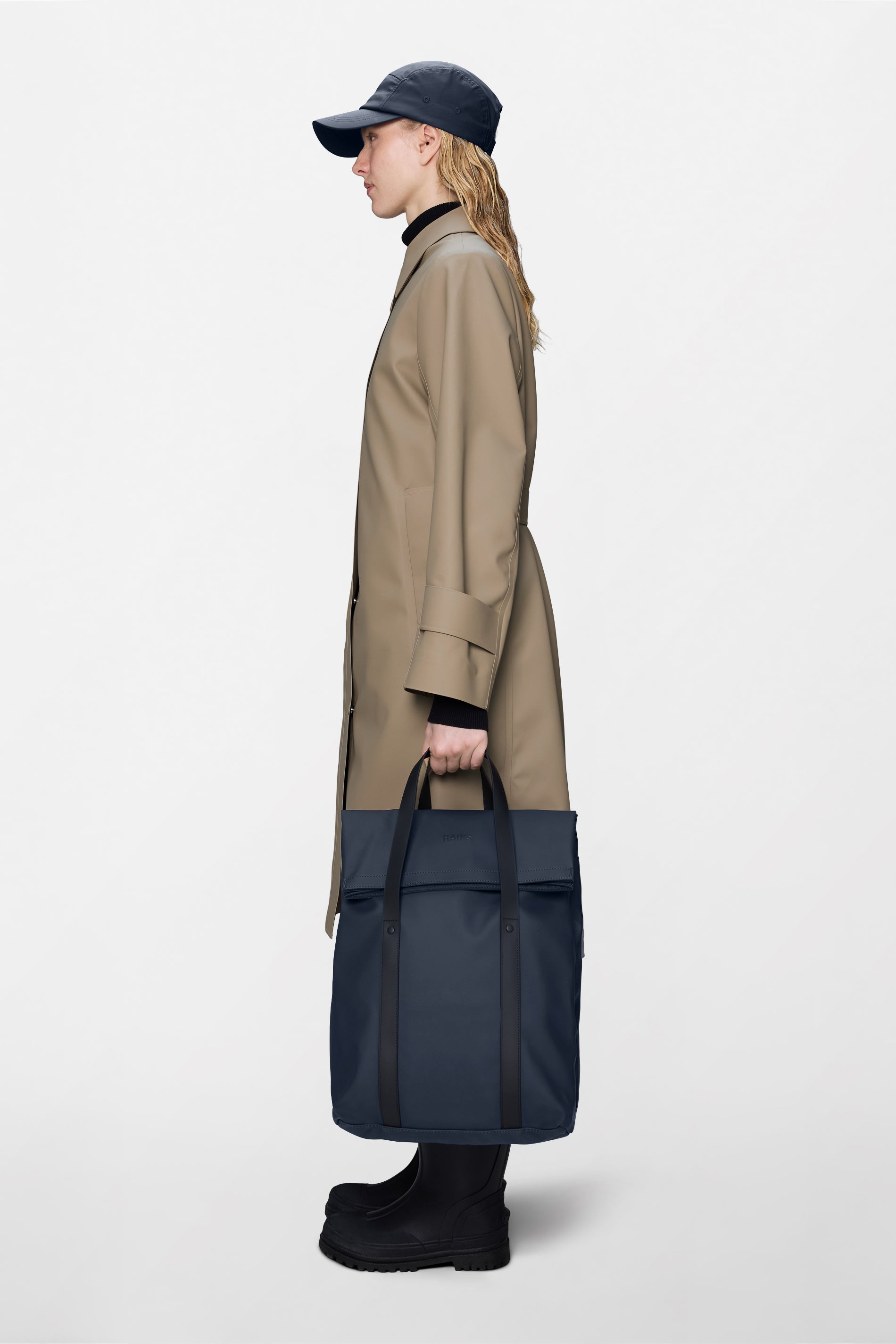 RAINS 2 Way Tote Backpack Navy 15L H58 x D12 x W33 cm Backpack