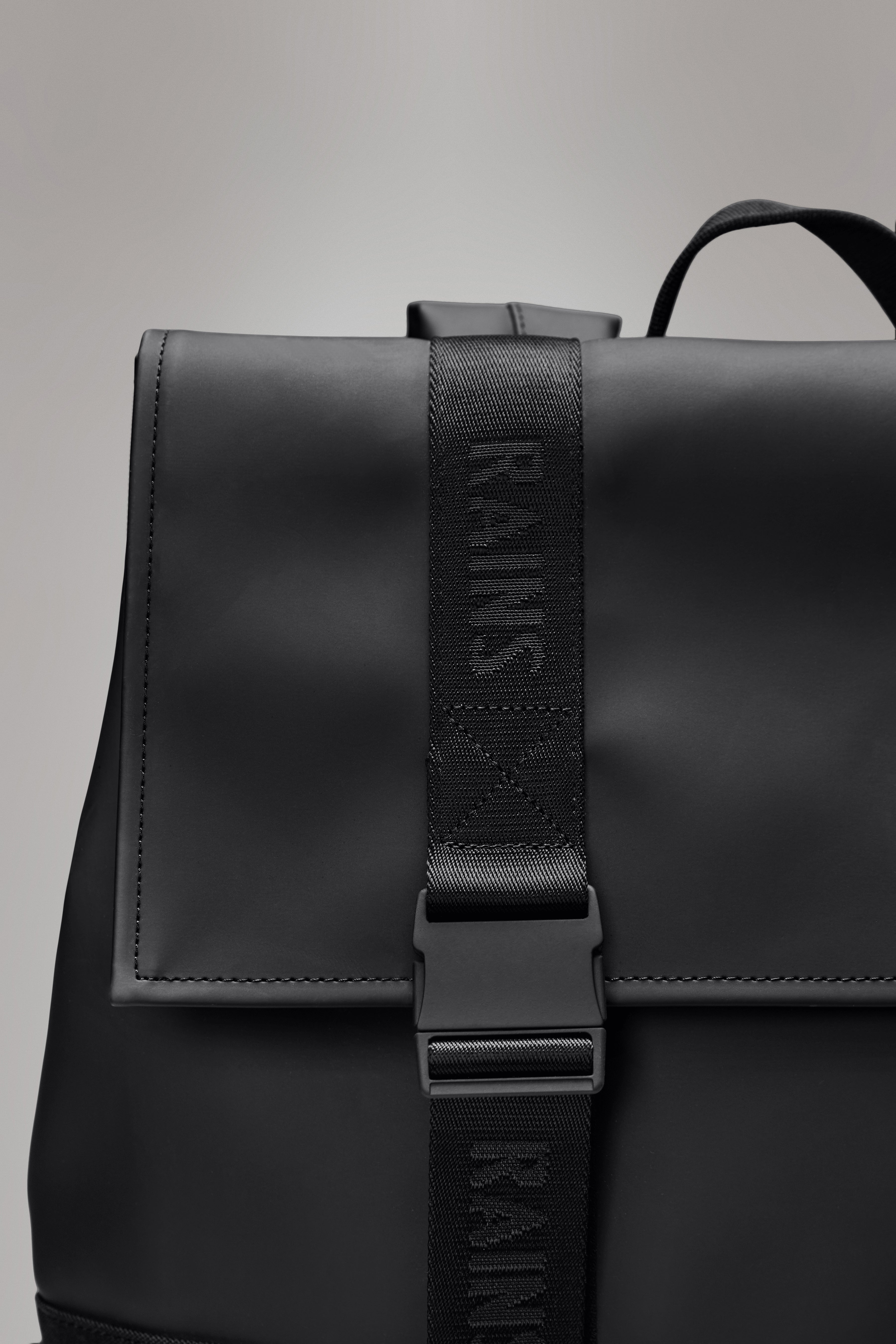 RAINS Trail MSN Bag Green Backpack