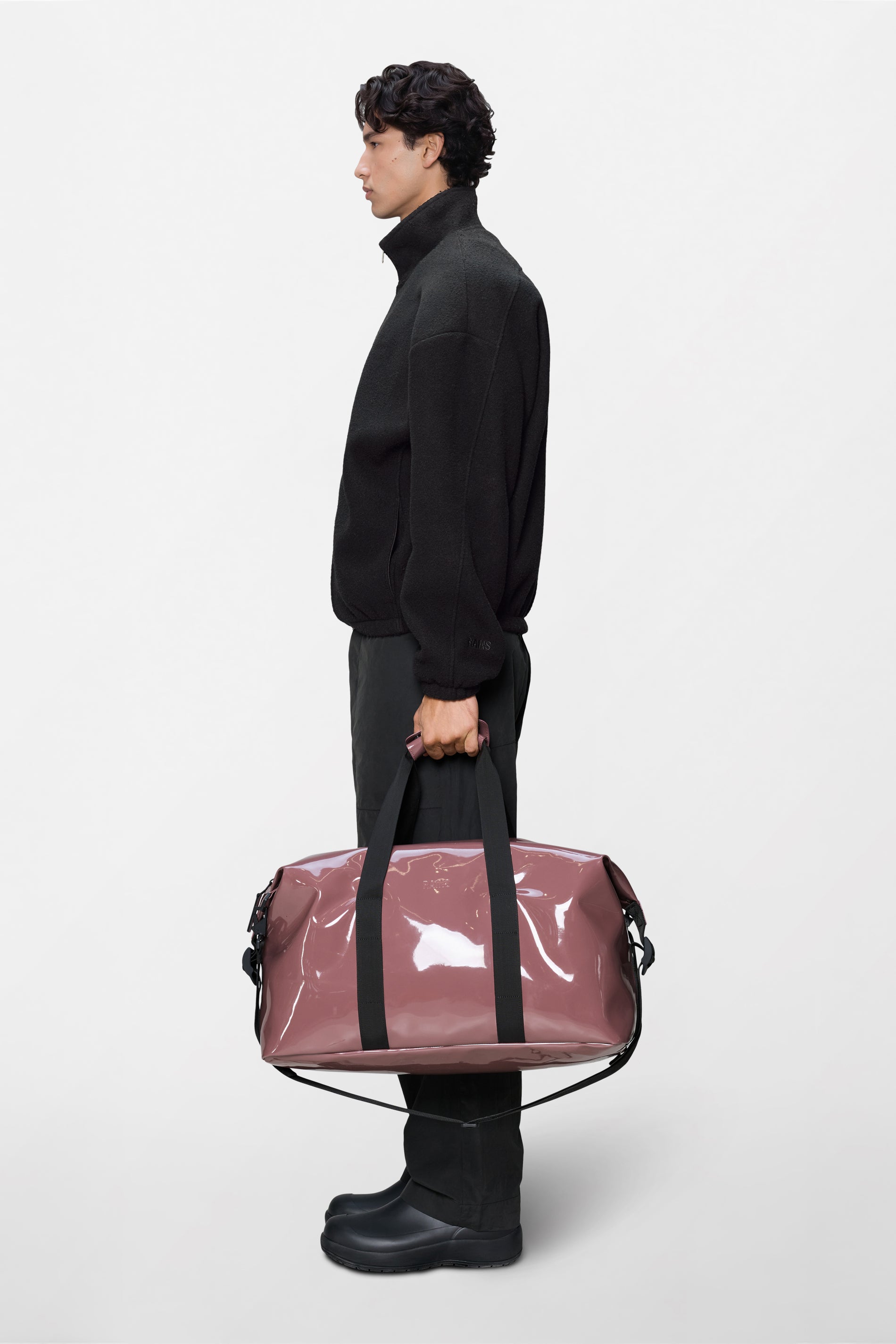 RAINS Hilo Weekend Bag Tempt 36L H27 x D26 x W52 cm Weekender