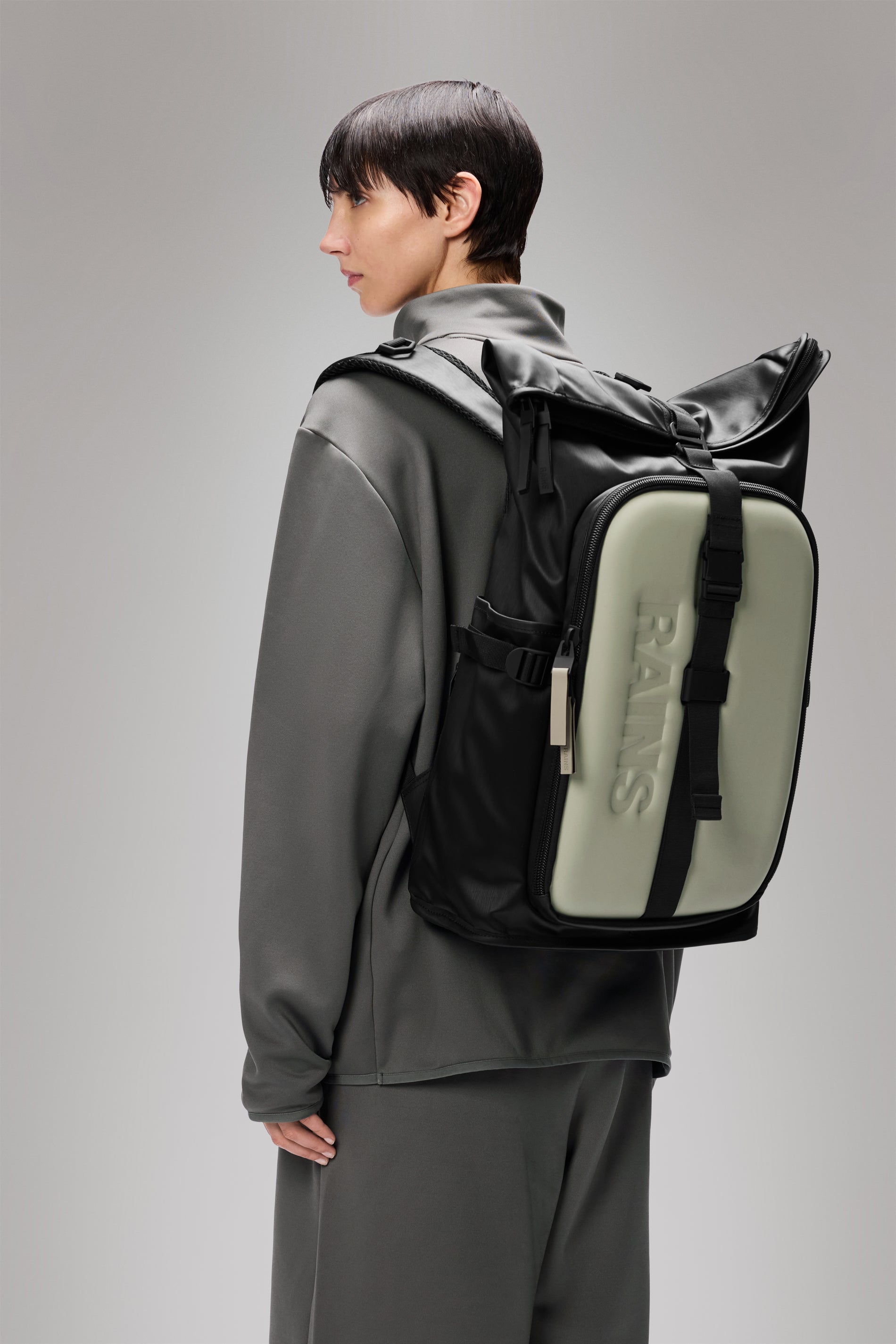 Rains Texel Moulded Backpack Black Grain 23L H51 x D14 x W32 cm Backpack