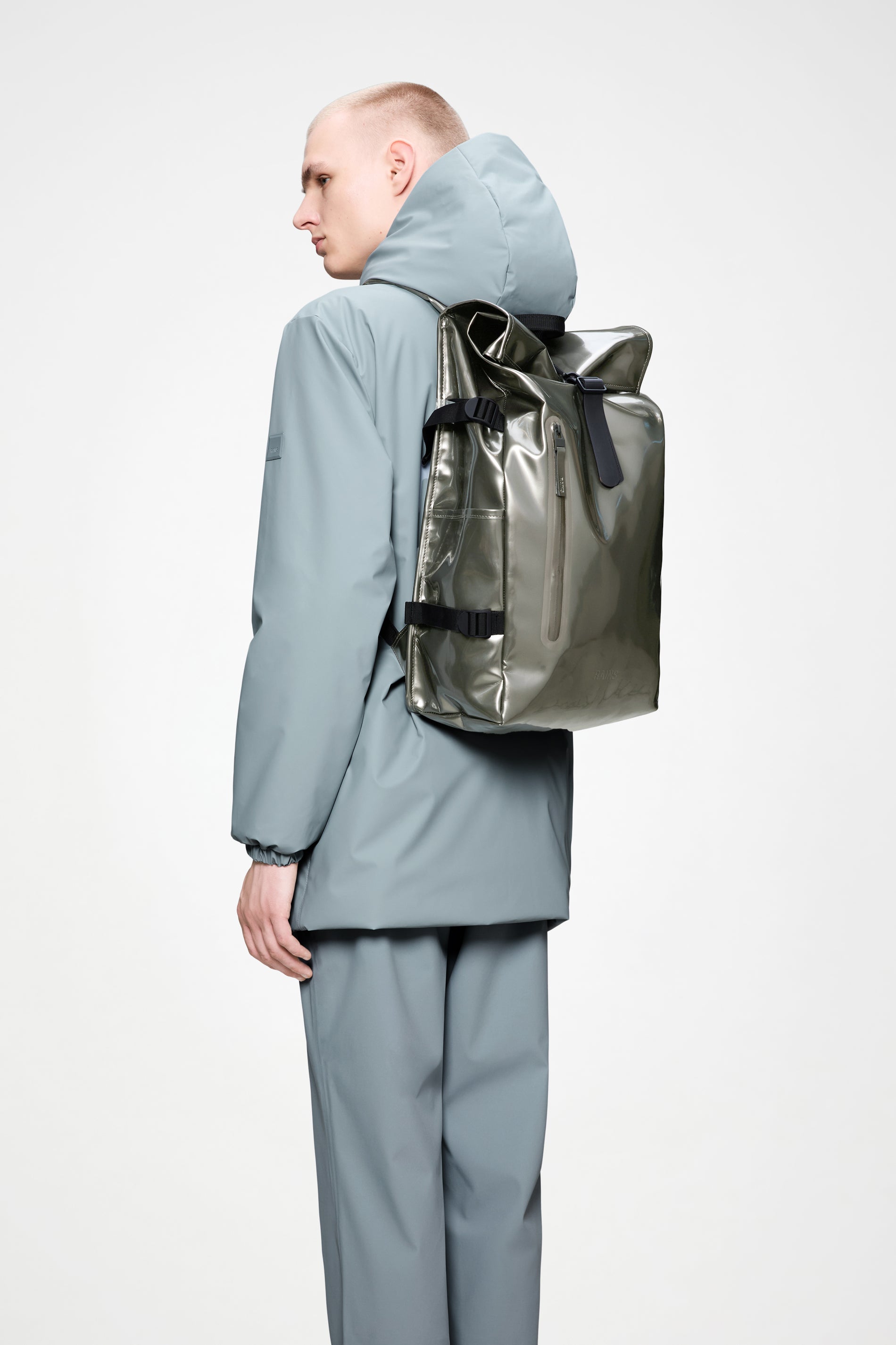 RAINS Rolltop Rucksack Large Raven 23L H63 x D14 x W32 cm Backpack