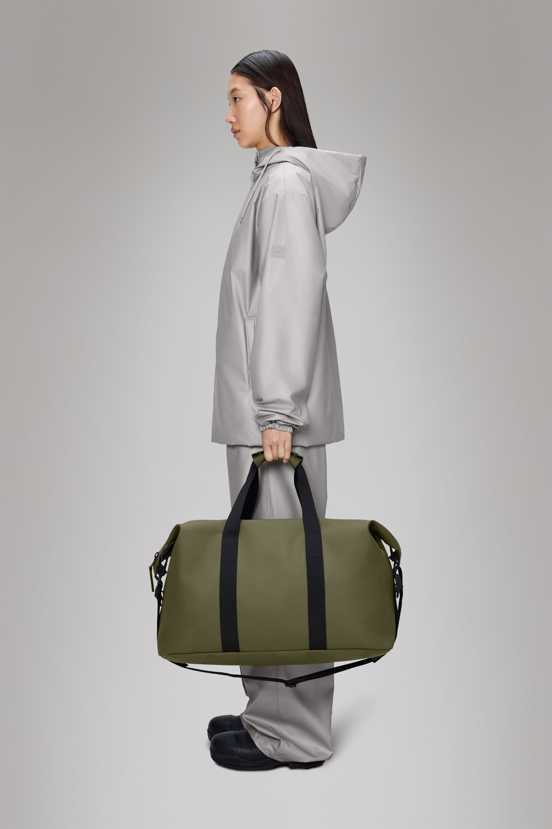 RAINS Hilo Weekend Bag Marsh 36L H35 x D26 x W62 cm Weekender