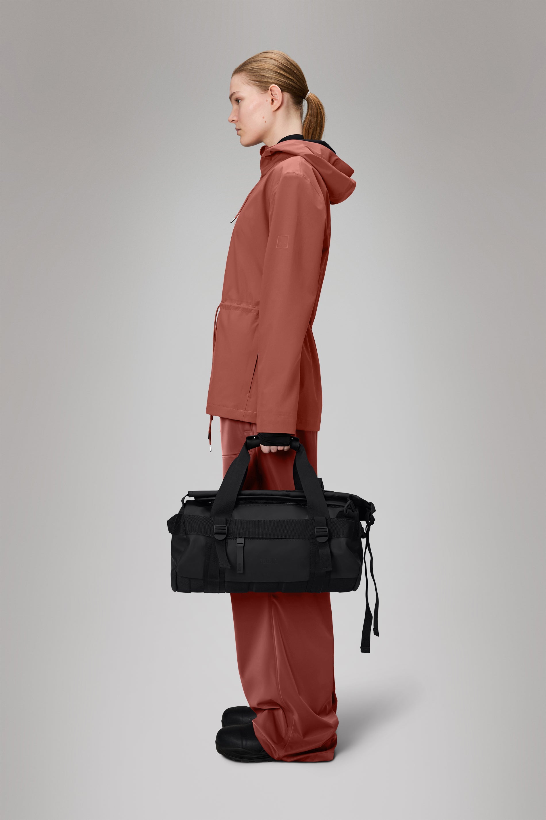 RAINS Texel Duffel Bag Mini Black 19L H24 x D24 x W39 cm Duffel