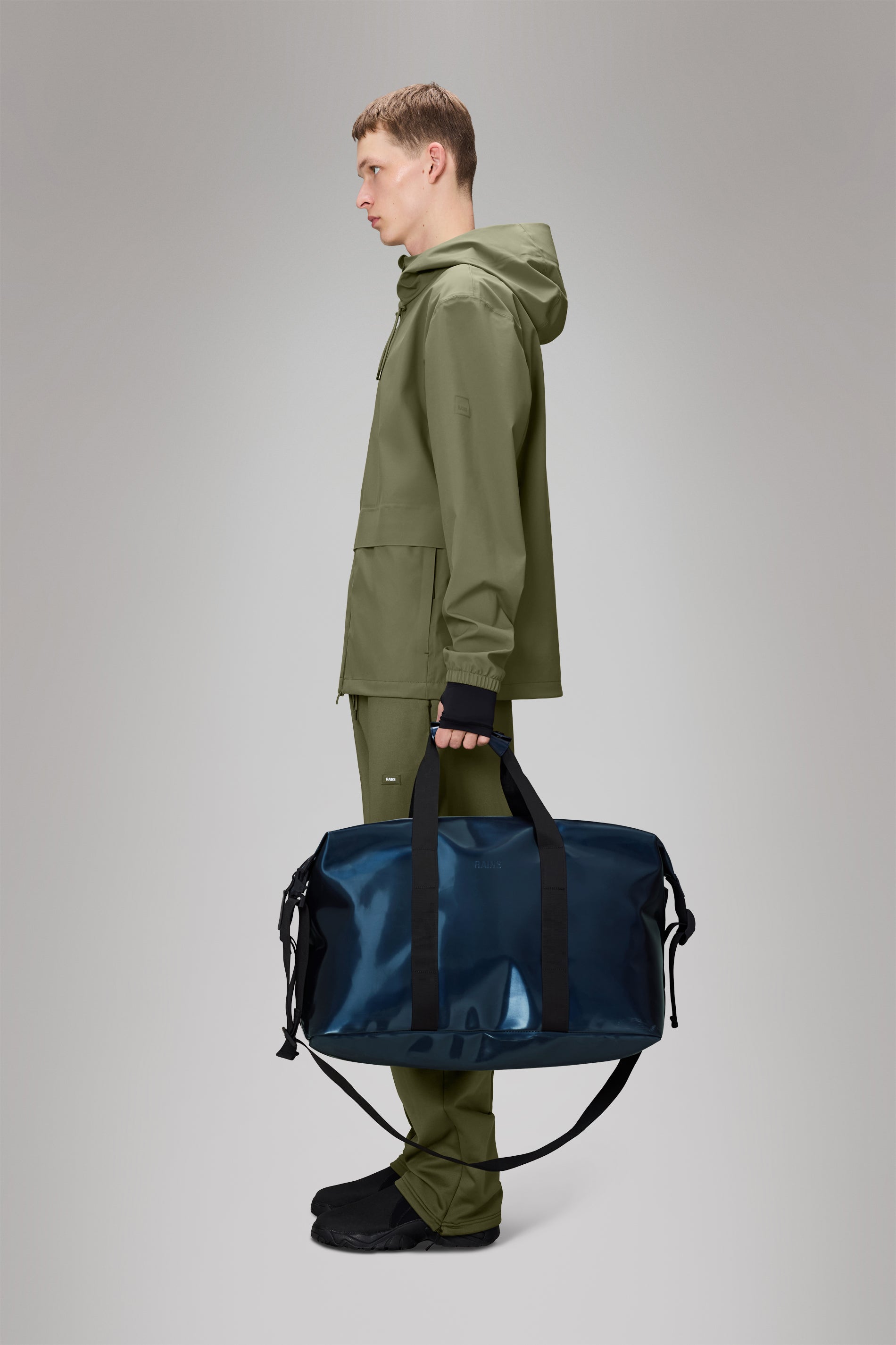 RAINS Hilo Weekend Bag Spill 36L H39 x D26 x W52 cm Weekender