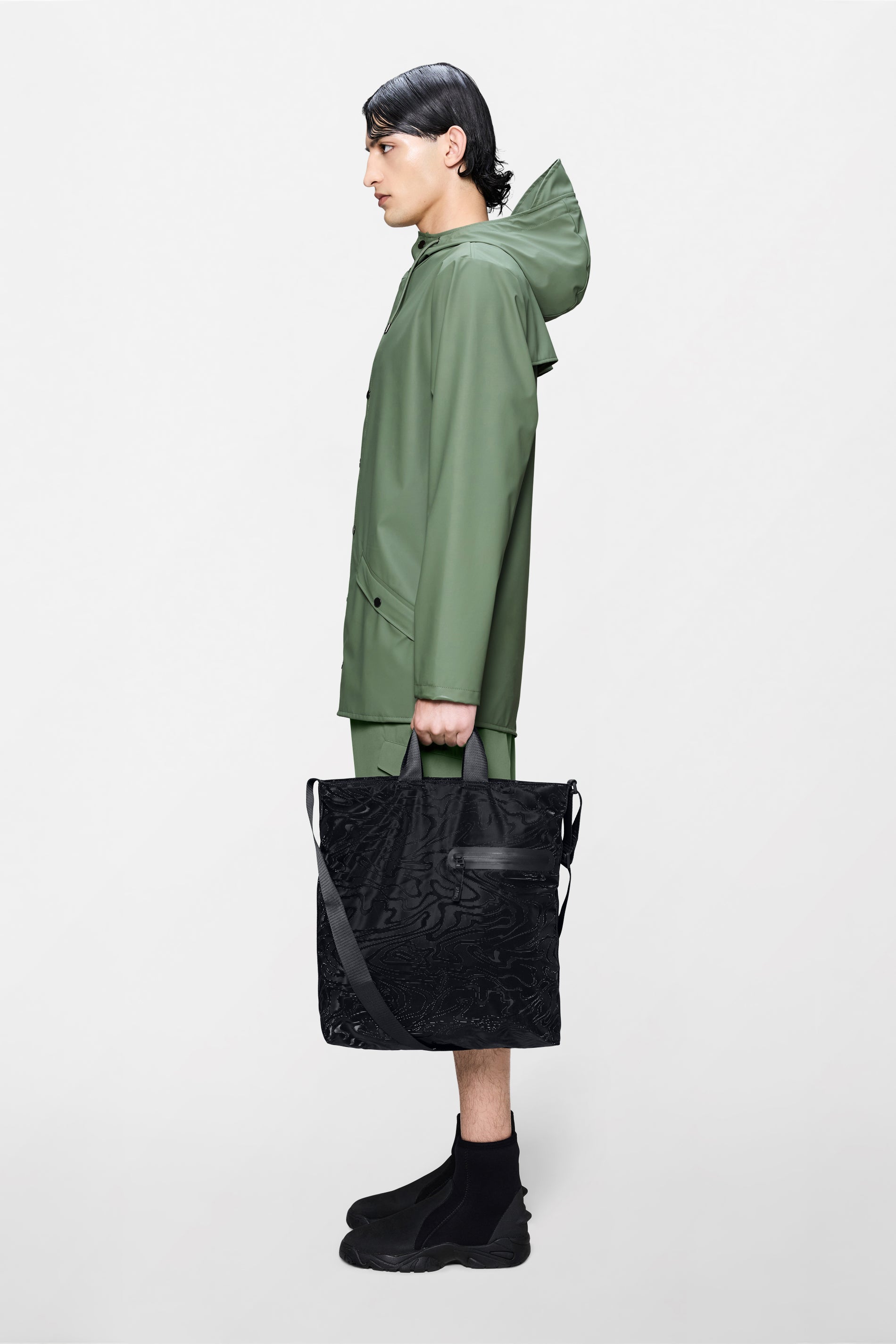 RAINS Dash Tote Bag Amp 16L H40 x D11 x W38 cm Tote